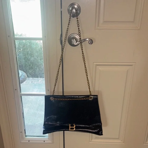 Black Designer Chain Shoulder Bag - Picture 3 of 4